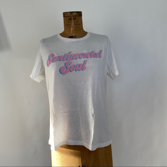 Made au Gold Graphic Tee “Sentimental Soul” T-Shirt size Large - Picture 6 of 15